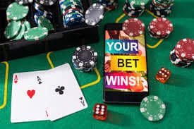 83r app APP တွင် Live Casino Sportsbook Esports Slots ဂိမ်းများ ကစားနေသောမြင်ကွင်း